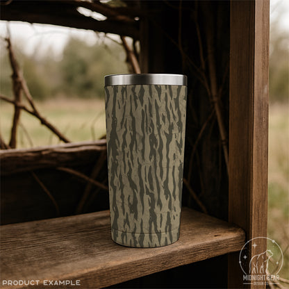 Moss Green Bark Camo Seamless Pattern